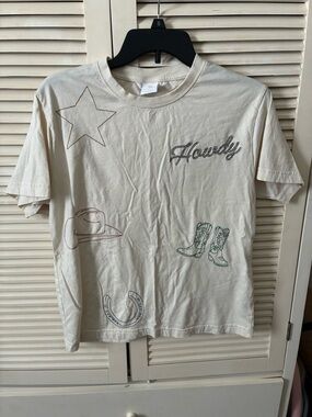 Lazy Sundays Embroidered Graphic Tee - Cream Short Sleeve